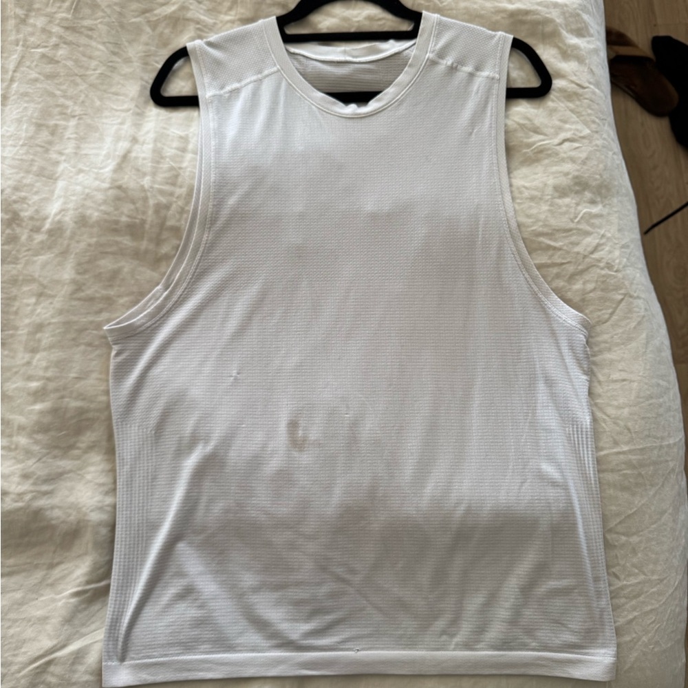Men's lululemon White Sleeveless Shirt (M)